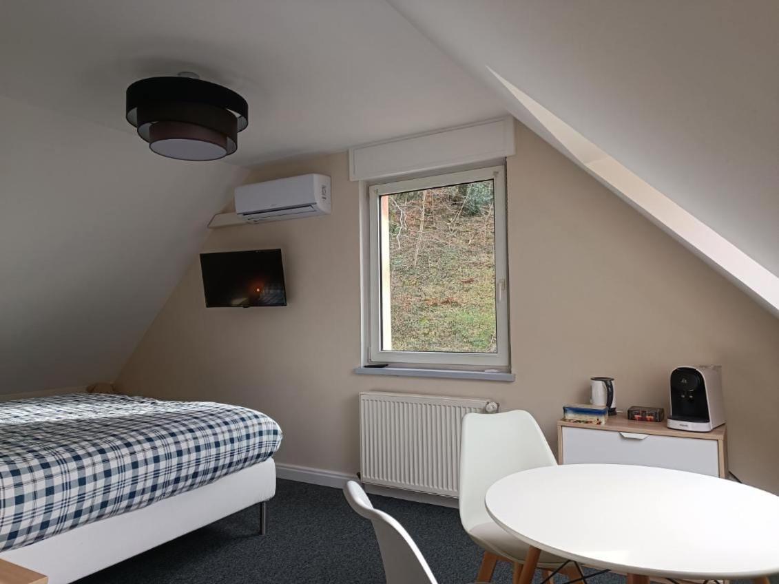 La Fontaine Aux Enfants - Gr5 - Chambre Avec Sdb Privee Abreschviller Exteriér fotografie
